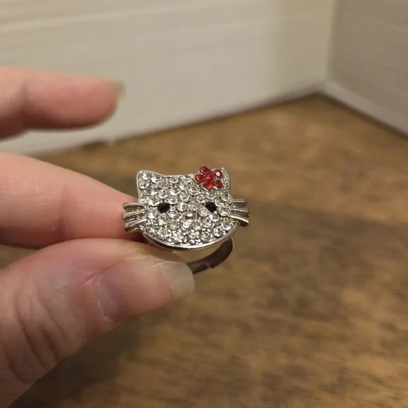 Hello Kitty Rhinestone Adjustable Ring - Picture 3 of 9